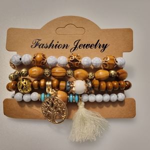 Stackable beaded bracelets NWT